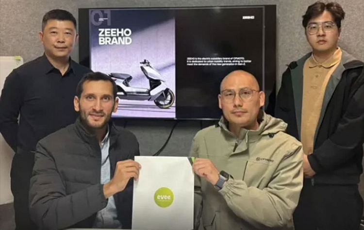 evee Partners with CFMOTO to Launch Premium ZEEHO Electric Scooters in Pakistan